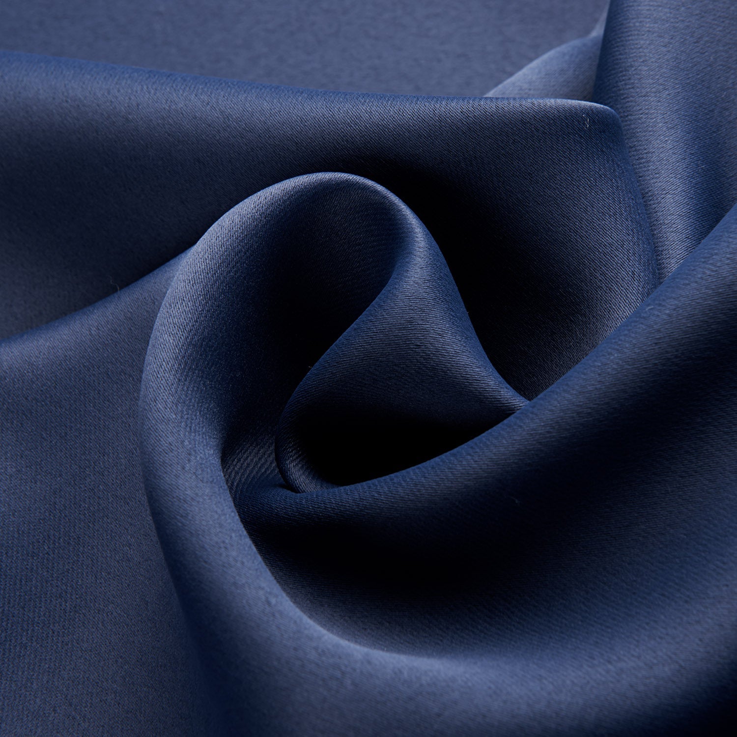 Nurva Blackout Curtain Set detail